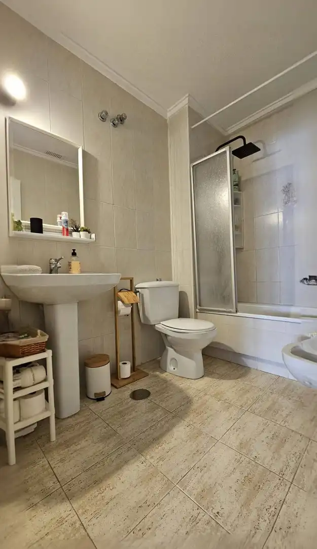Baño de Ático en venta en Torrevieja con Aire acondicionado, Jardín privado y Piscina