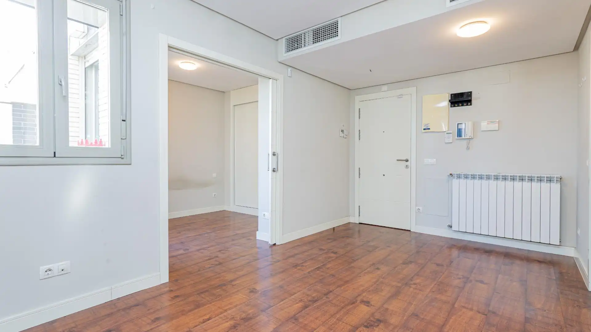 Flat for sale in  Madrid Capital  with Air Conditioner, Terrace and Storage room