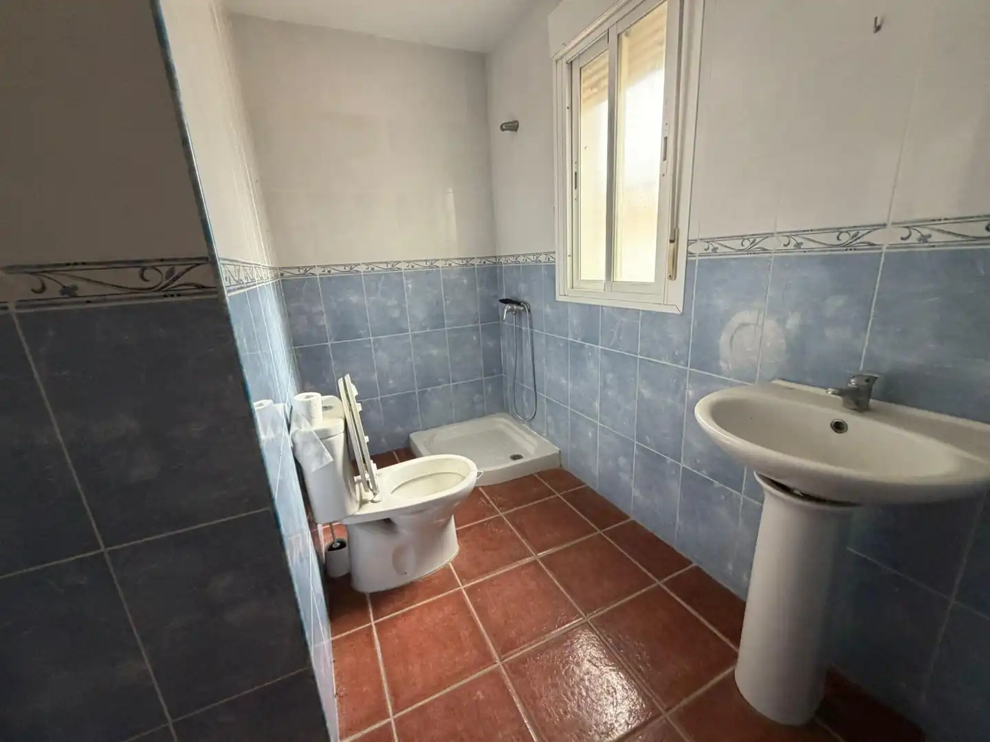 Bathroom of Houses for sale in Chiclana de la Frontera  with Terrace