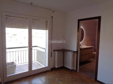 Flat with lift for sale in Carrer del Bisbe Morgades 43