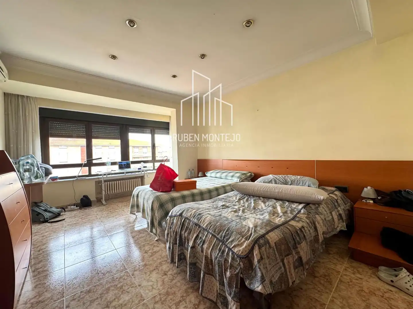Flat for rent in Villamayor, Carmelitas