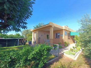 Xalet amb piscina en venda a Avinguda Vila-Real