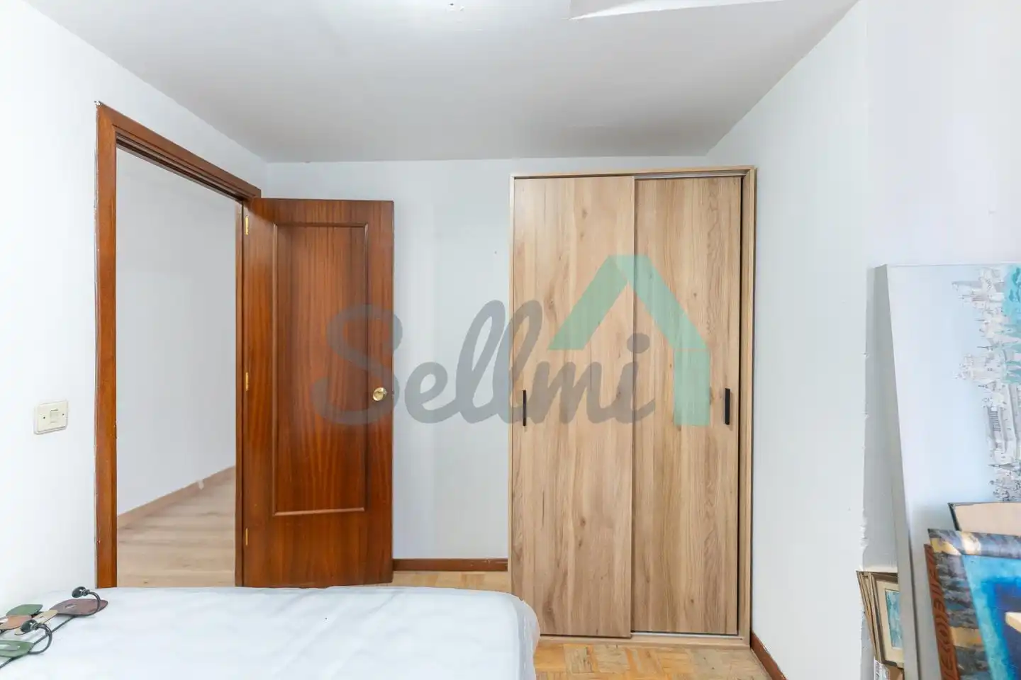 Bedroom of Flat for rent in Oviedo   with Heating, Parquet flooring and Furnished