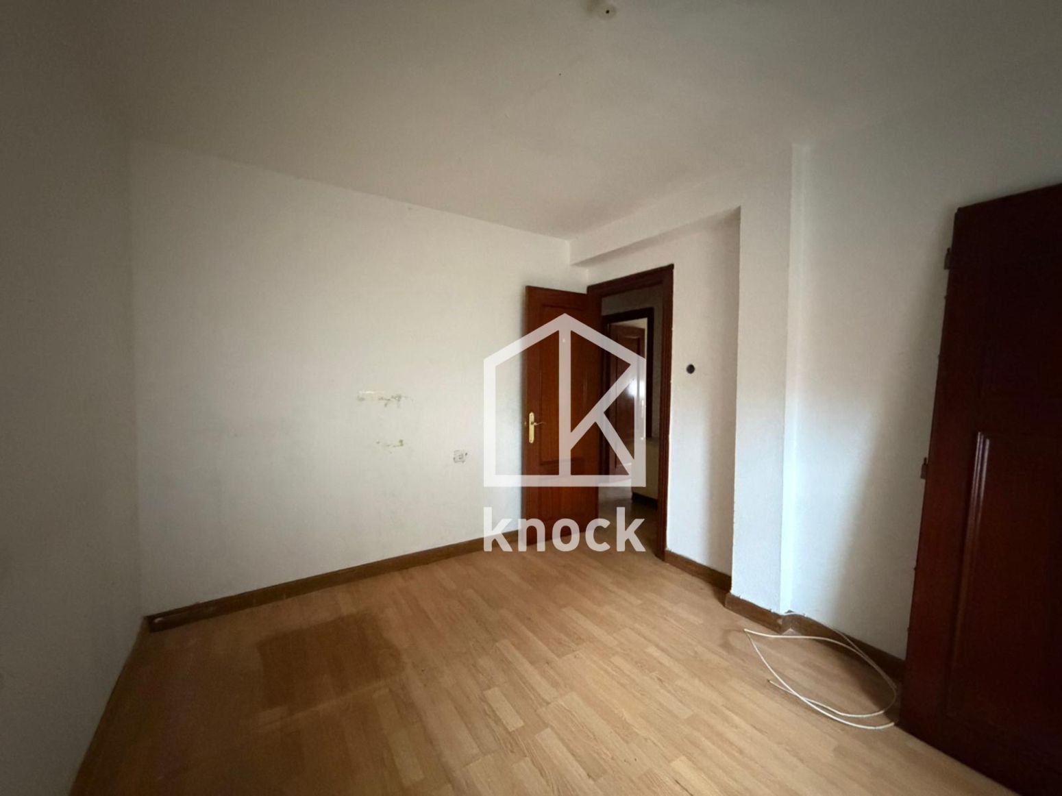 Dormitori de Pis en venda en Gijón  amb Calefacció