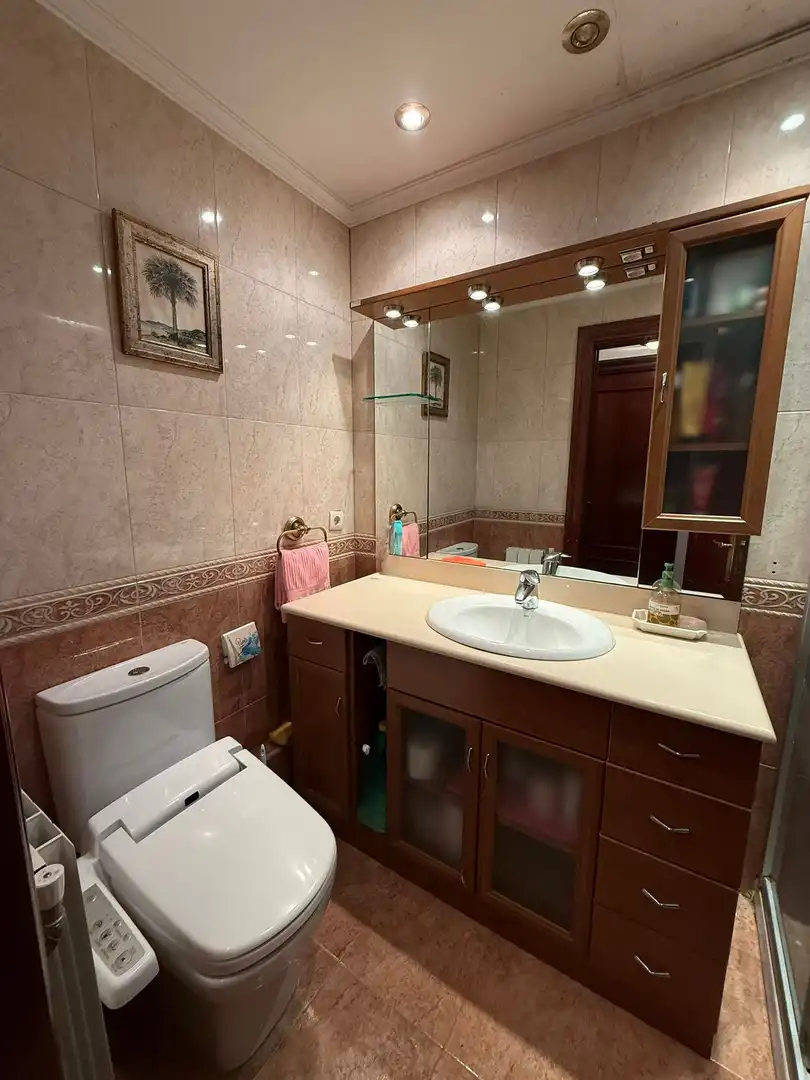 Baño de Piso en venta en Erandio con Calefacción y Terraza