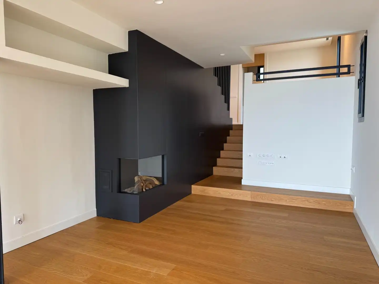 Sala de estar de Casa o chalet en venta en Barcelona con Aire acondicionado, Calefacción y Jardín privado