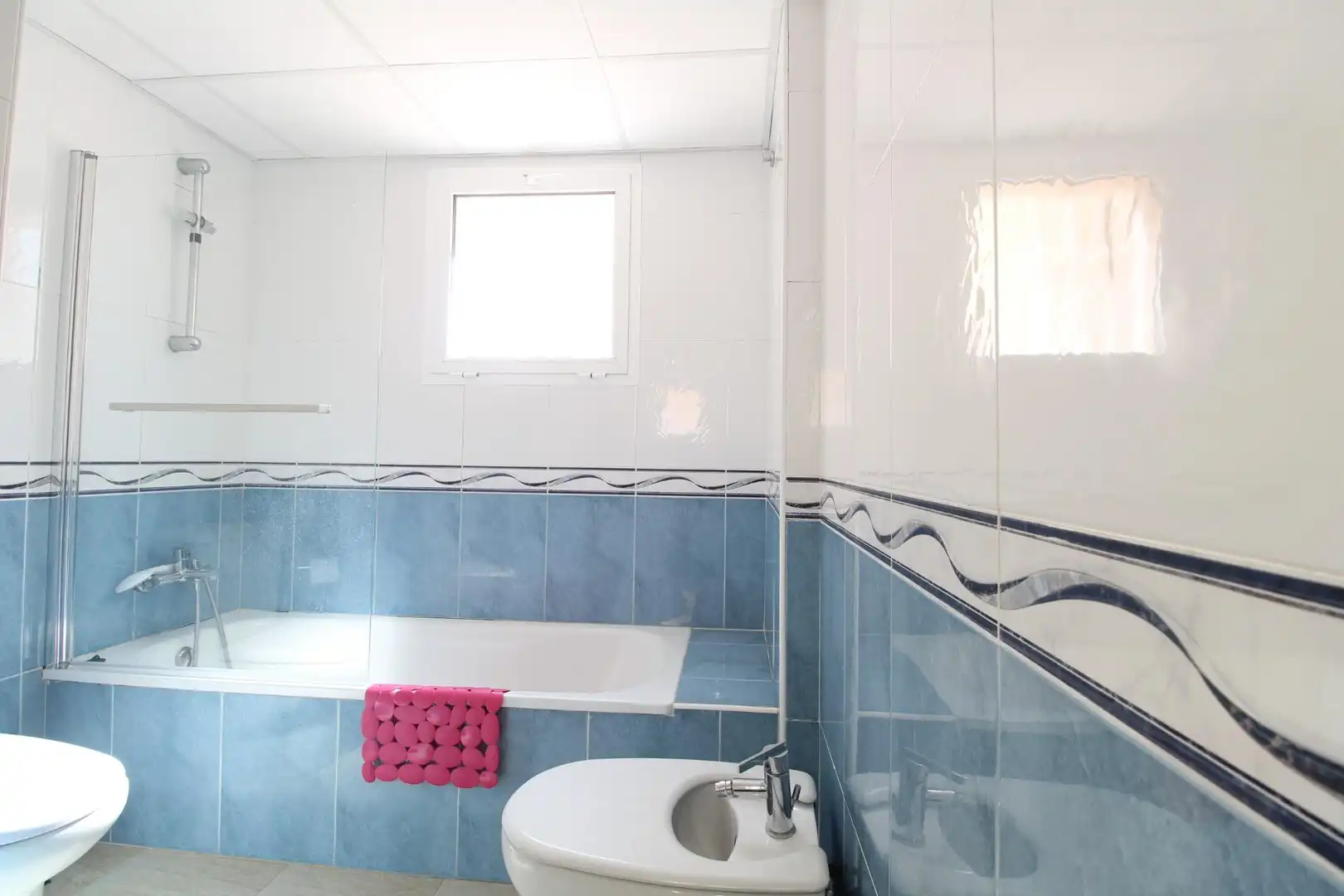 Baño de Apartamento en venta en Cullera con Calefacción, Jardín privado y Terraza