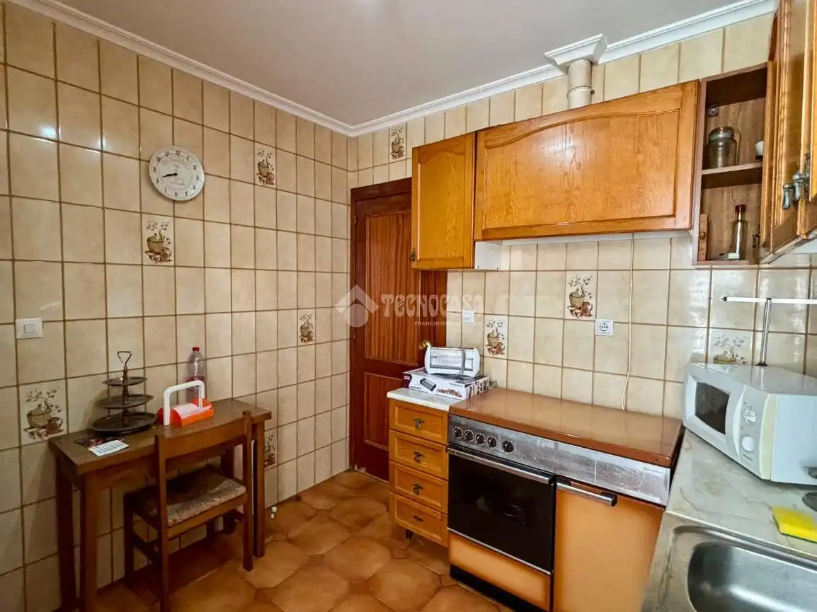 Flat with terrace for sale in C. Tarifa, imagen 6