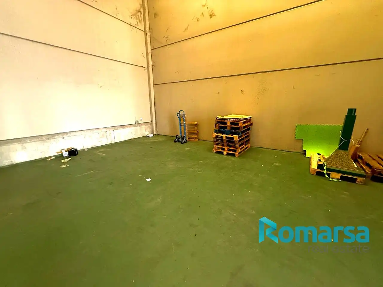 Nave industrial en venta en Ávila