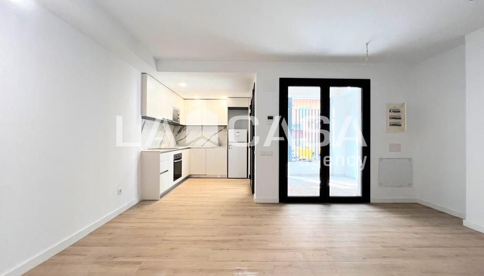 Foto 1 de Planta baixa en venda a Llefià, Barcelona