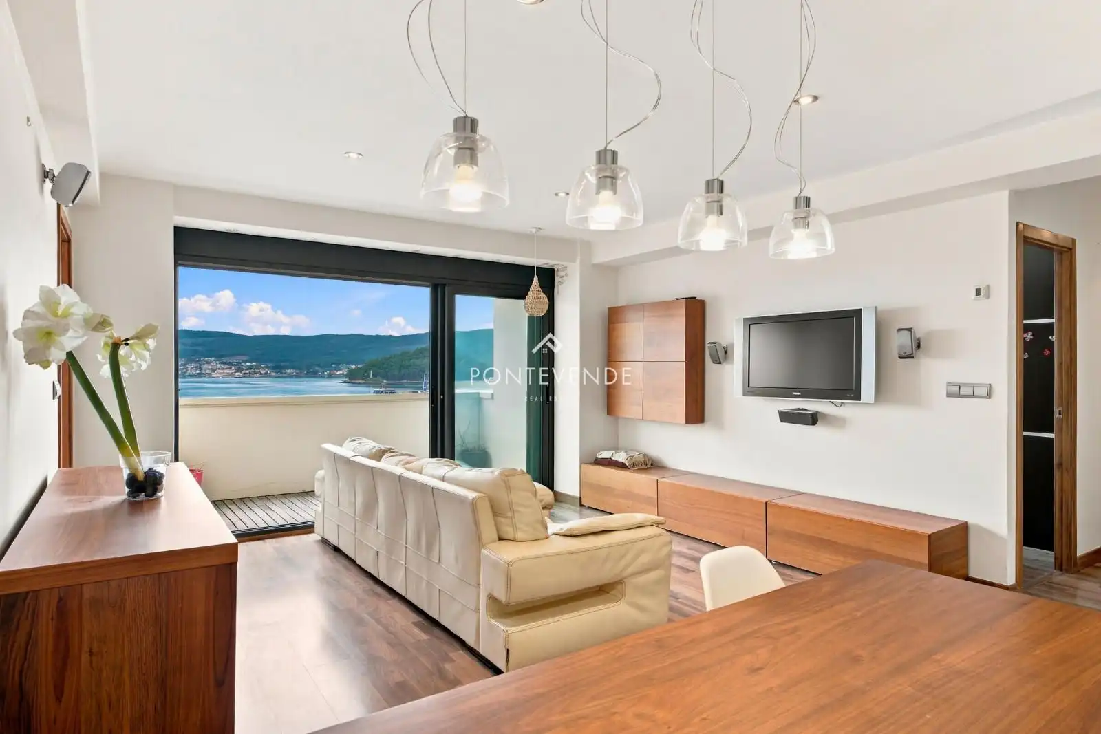 Living room of Flat for sale in Marín, Pontevedra