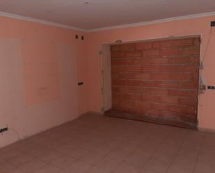 Casa adosada en venda en Miralcamp amb Calefacció