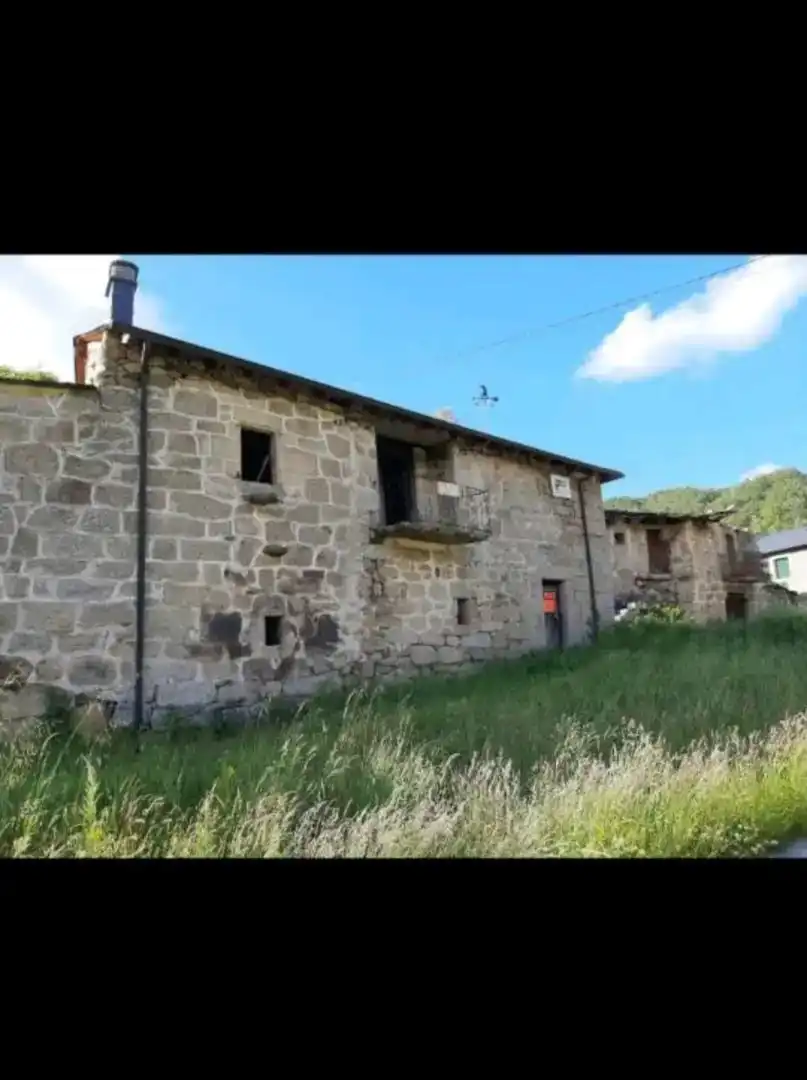 Vista exterior de Casa o chalet en venta en A Veiga  con Balcón