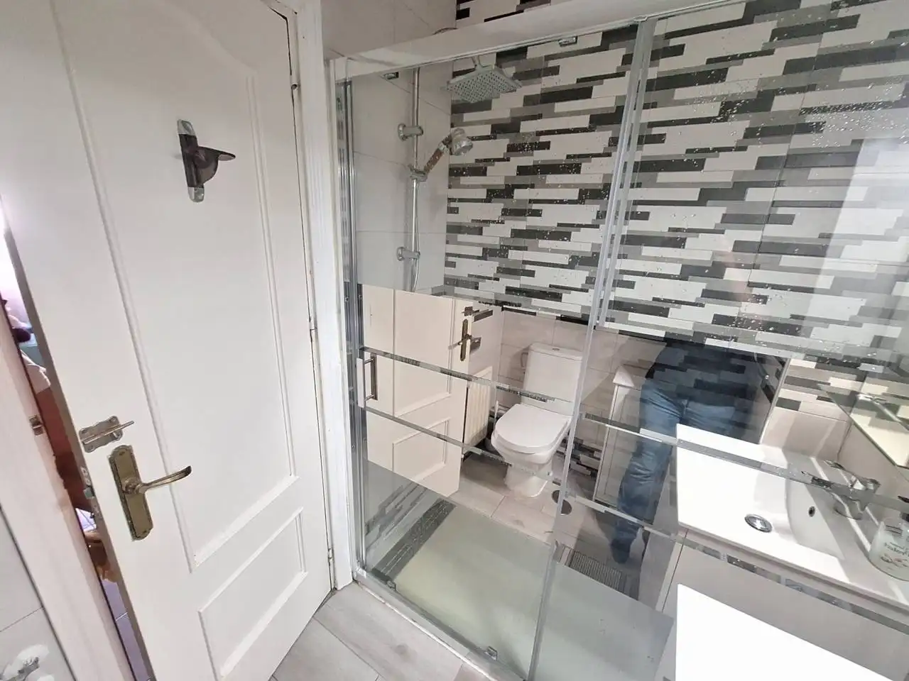 Badezimmer von Wohnung zum Verkauf in Fuenlabrada mit Heizung, Terrasse und Abstellraum