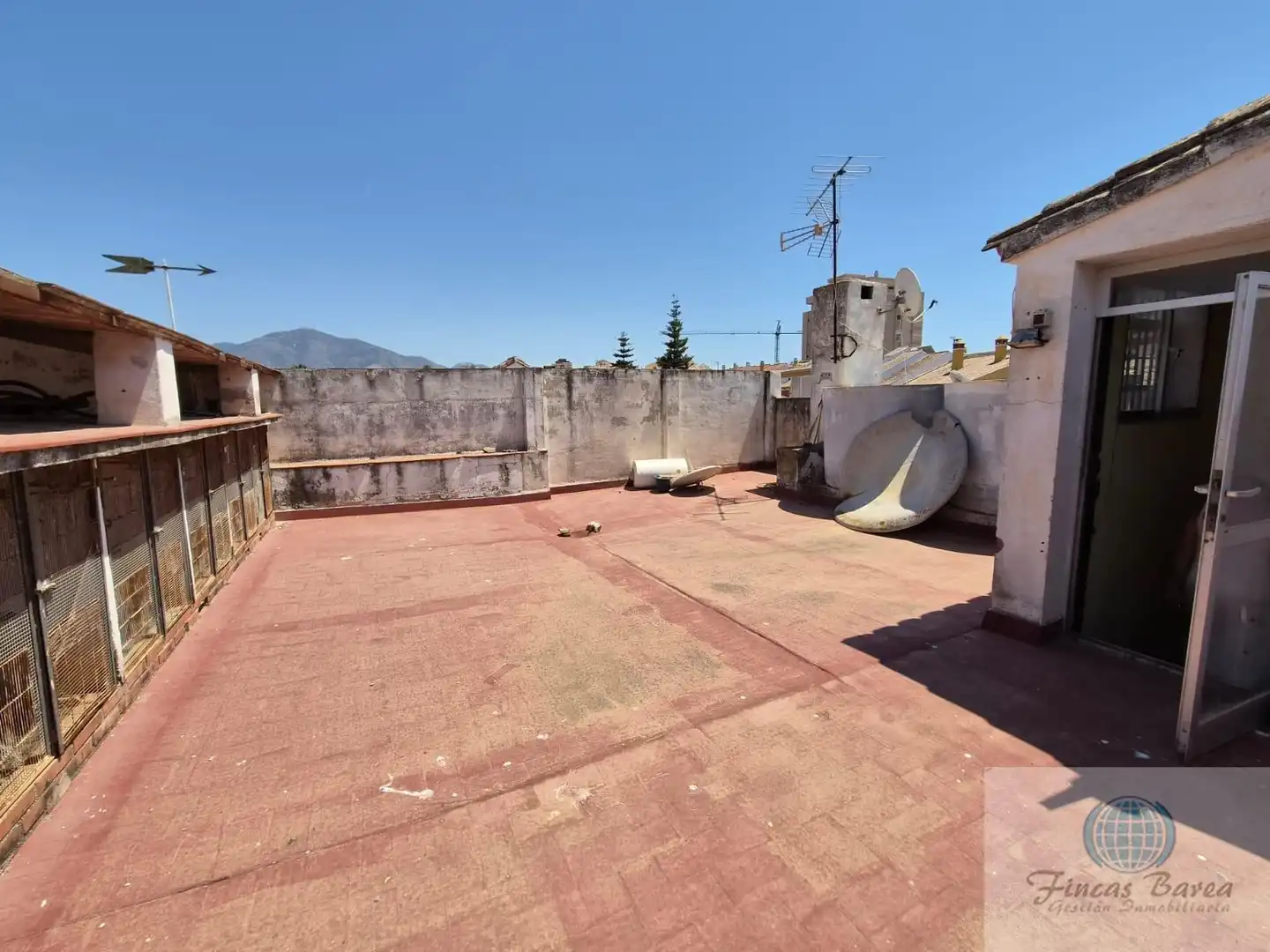 Vista exterior de Casa o xalet en venda en Fuengirola amb Aire condicionat, Terrassa i Traster