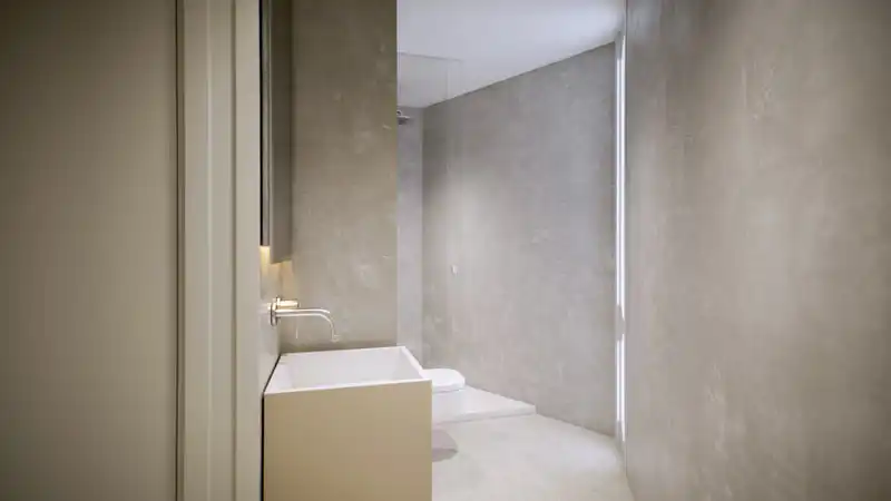 Badezimmer von Wohnungen zum Verkauf in Barcelona mit Klimaanlage, Heizung und Parkett