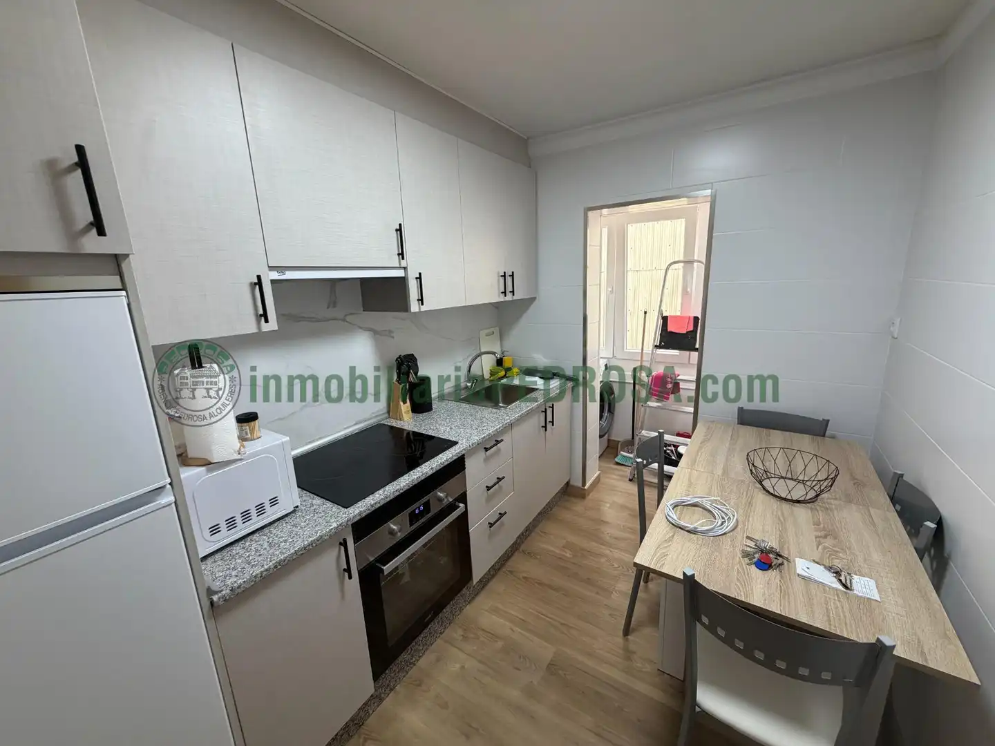 Küche von Wohnung zur Miete in Pontevedra Capital 