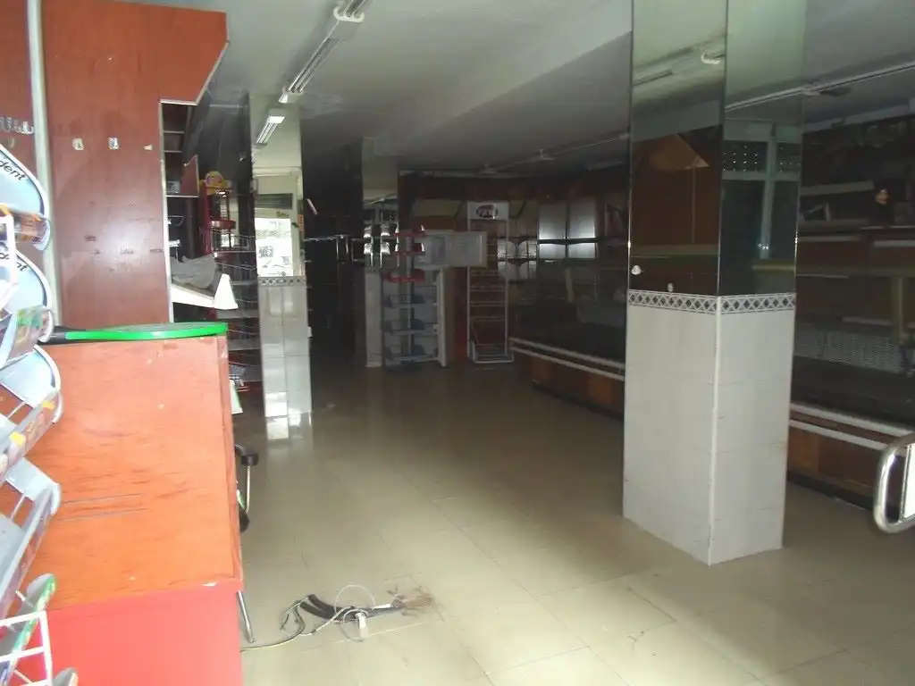 Local comercial en venta en Santander - calle alféreces provisionales, imagen 4