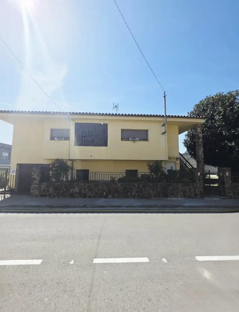 Exterior view of Houses for sale in Sant Fost de Campsentelles  with Air Conditioner, Heating and Private garden