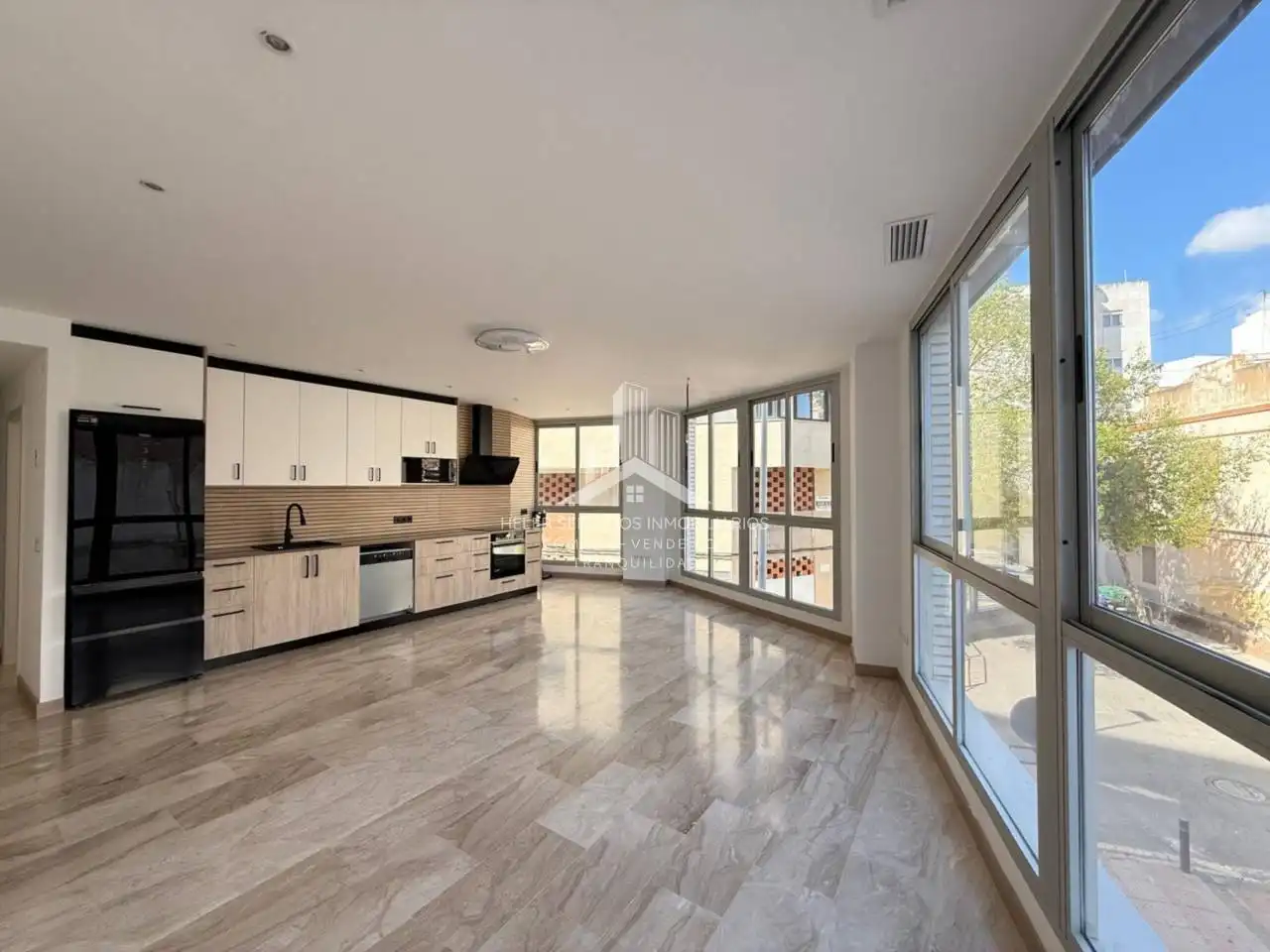 Vista exterior de Piso en venta en Castellón de la Plana / Castelló de la Plana con Aire acondicionado, Calefacción y Alarma