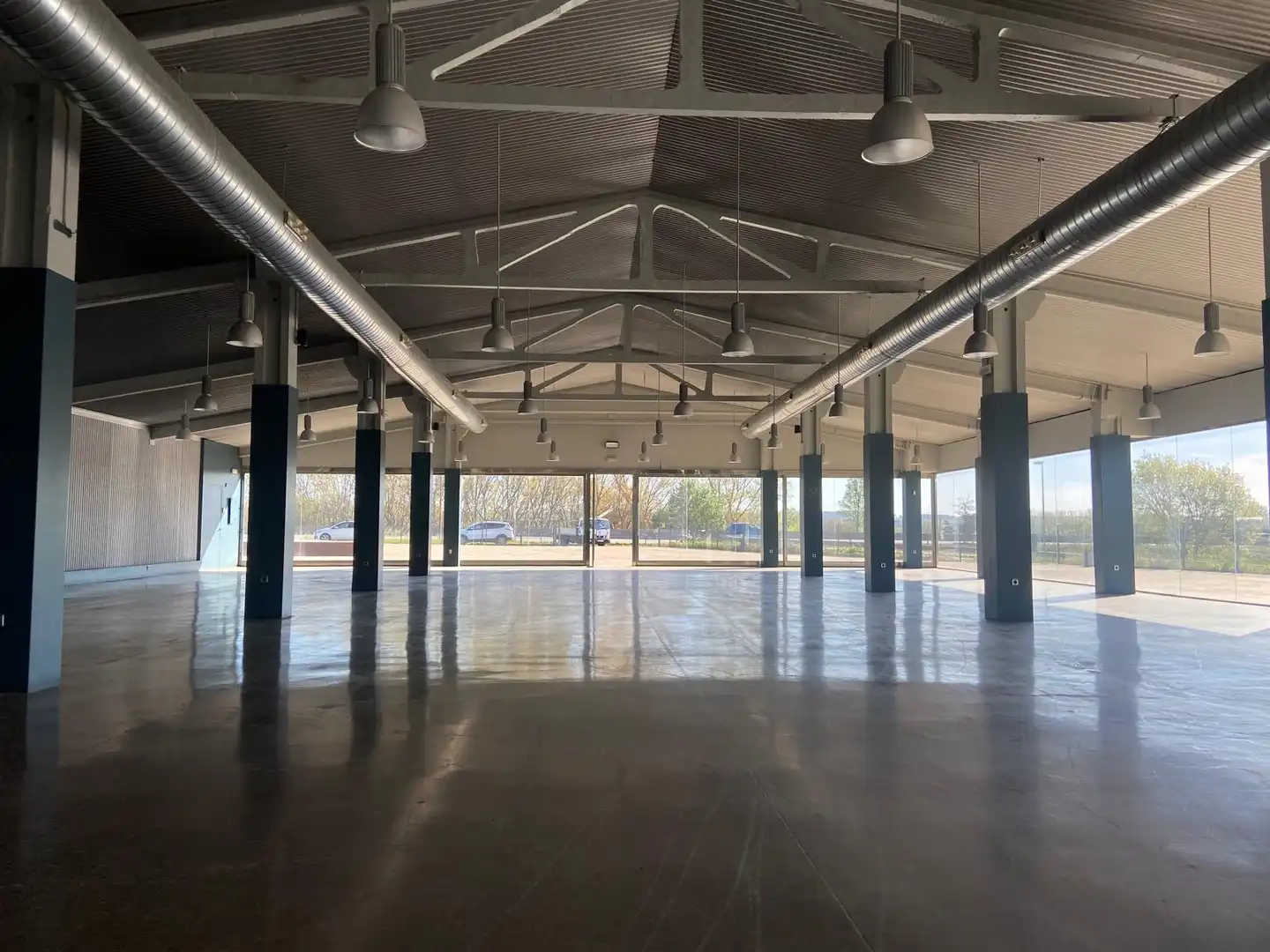 Vista exterior de Nave industrial en venta en Cornellà del Terri