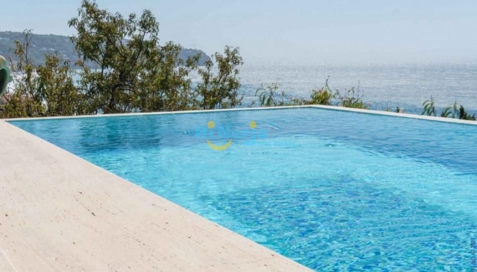 Photo 1 of House or chalet for sale in La Herradura centro, Granada