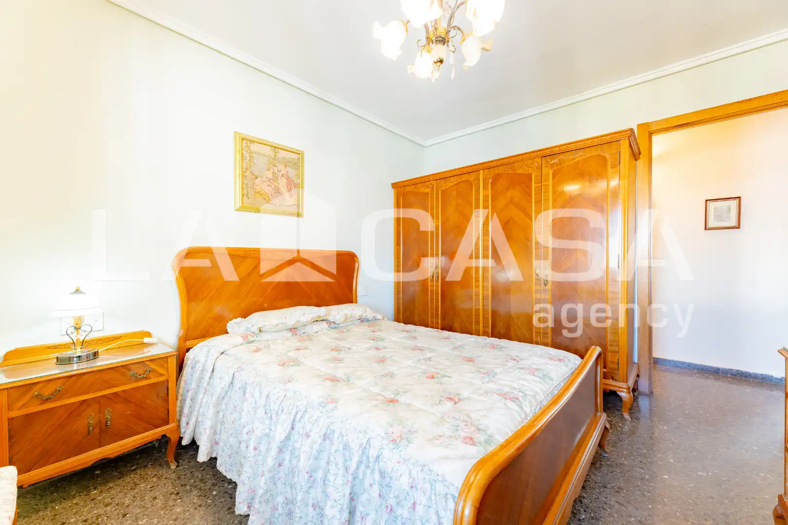 Bedroom of Flat for sale in Valencia  with Air Conditioner and Balcony