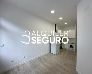 Bedroom of Flat to rent in  Madrid Capital  with Heating