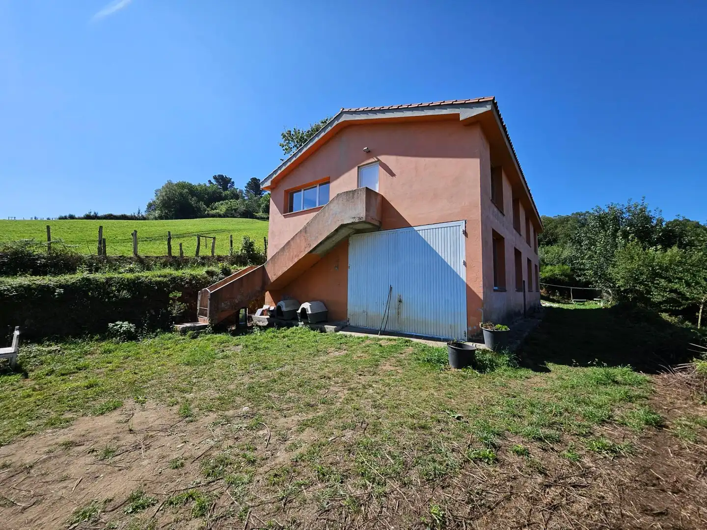 Country homes for sale in Allande