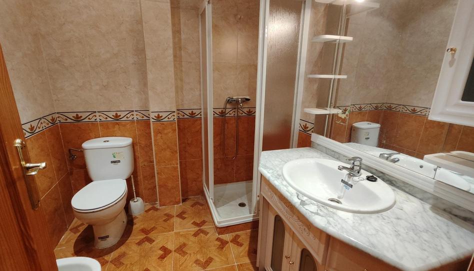 Foto 1 de Casa adosada en venda a Burgohondo, Ávila