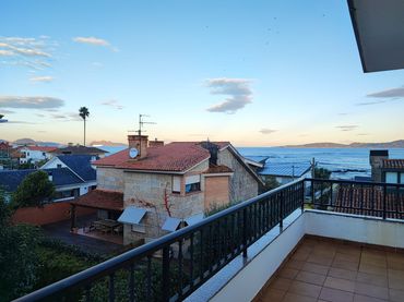 Villa con balcone in vendita a Rúa de Arquitecto Gómez Román