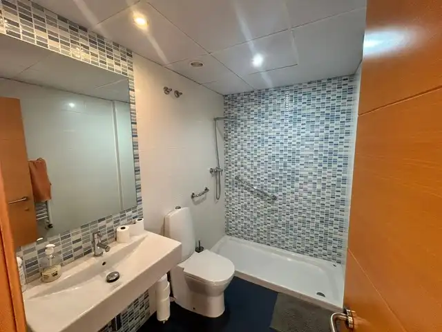 Baño de Casa o chalet en venta en Alaquàs con Aire acondicionado, Calefacción y Horno