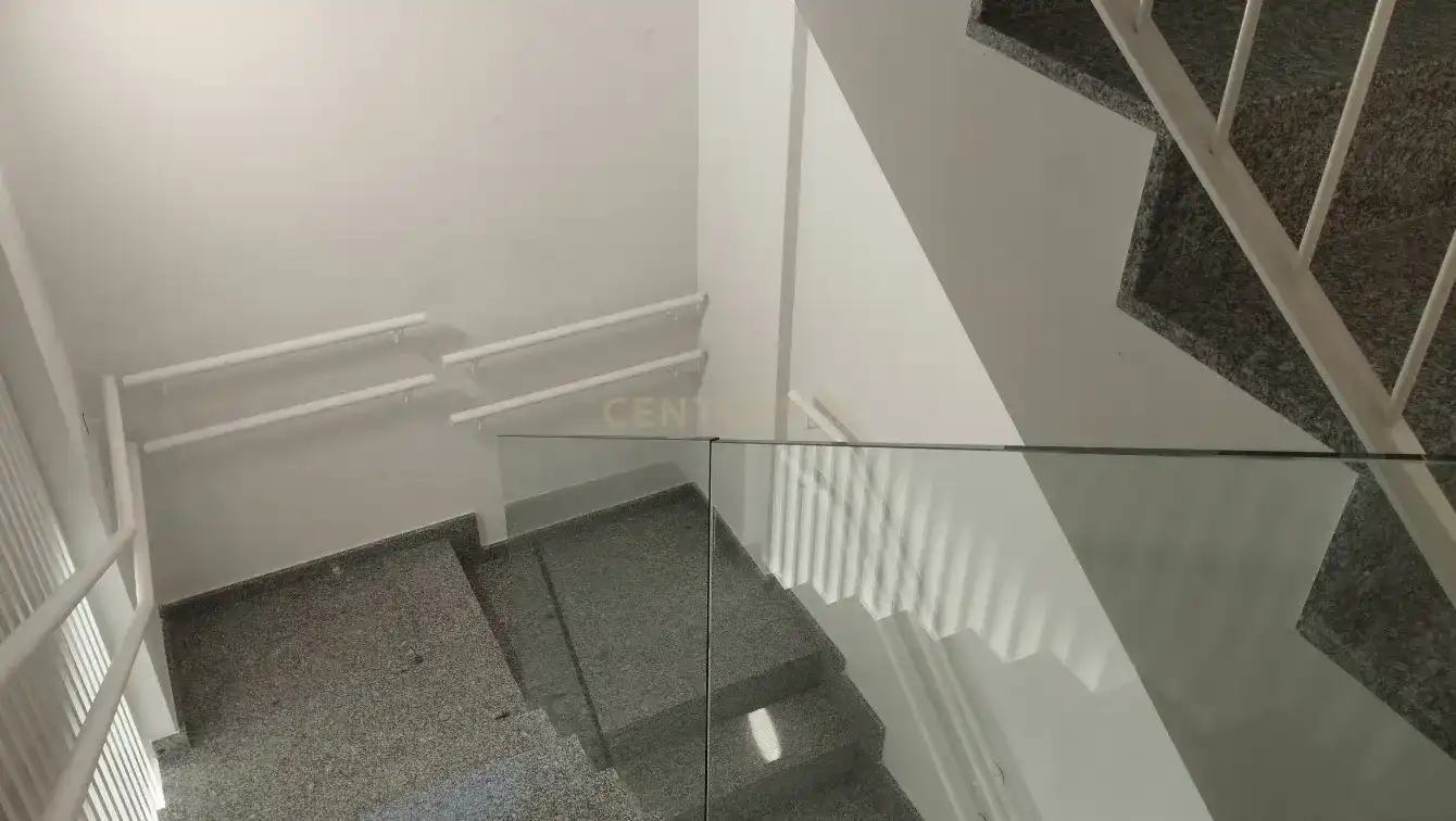 Pis en venda en Irun  amb Rentadora, Microones i Balcó