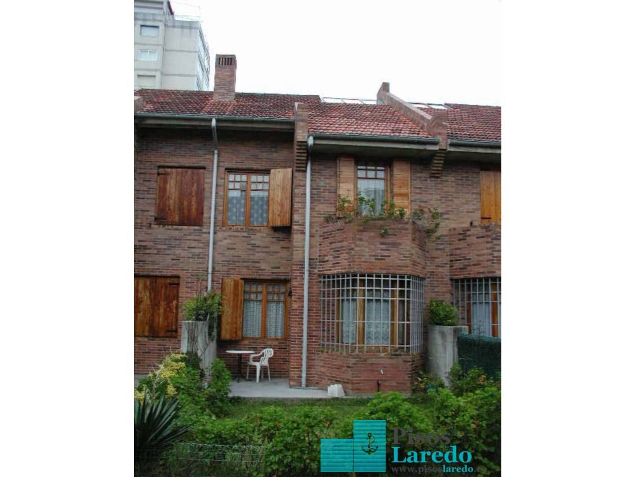 Exterior view of Single-family semi-detached to rent in Laredo  with Heating, Private garden and Terrace