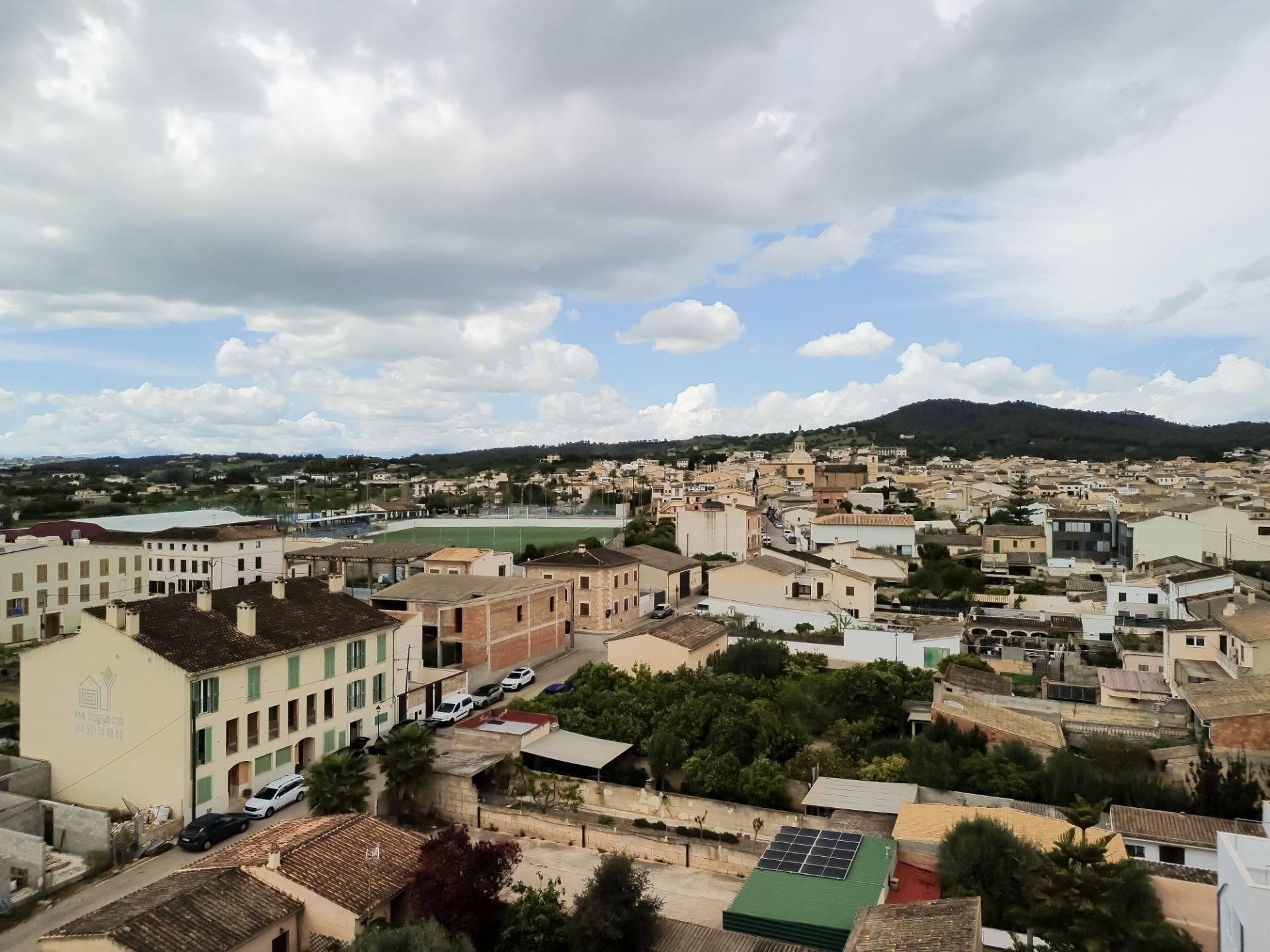 Exterior view of Single-family semi-detached for sale in Vilafranca de Bonany  with Private garden, Terrace and Storage room