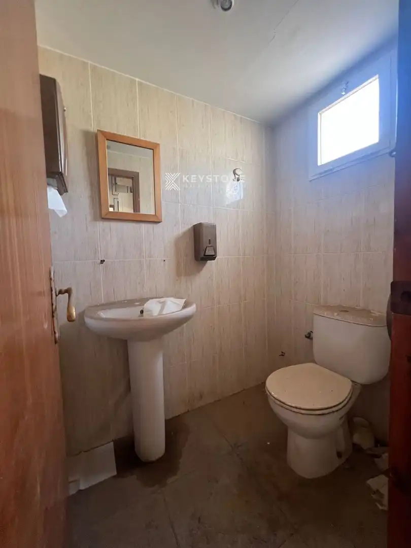 Bany de Local en venda en Alicante / Alacant amb Terrassa