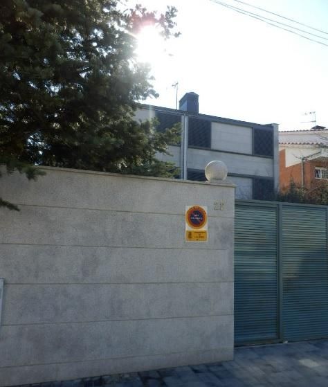 Exterior view of Single-family semi-detached for sale in La Cabrera