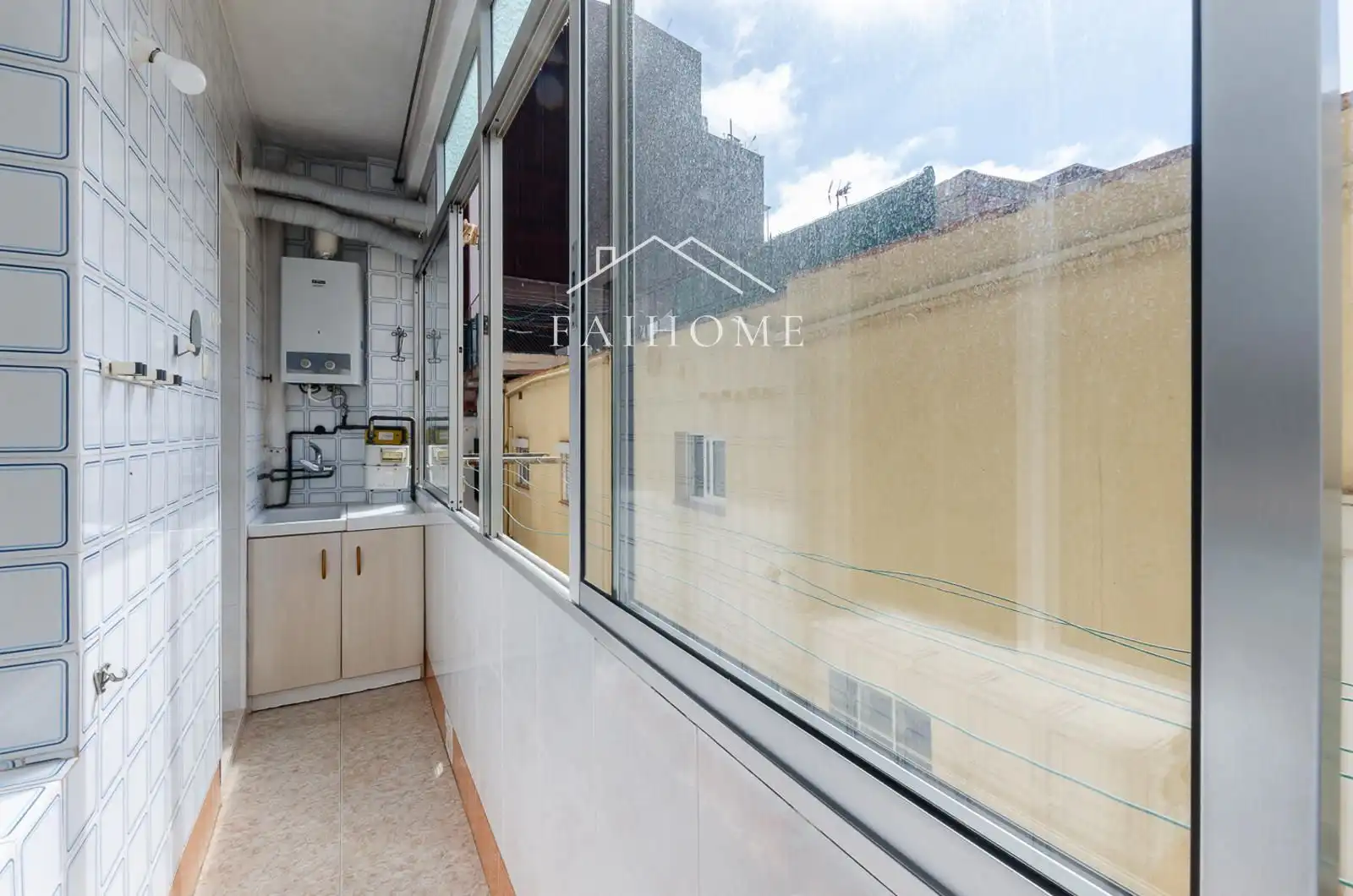 Terraza de Piso en venta en Badalona con Calefacción, Horno y Lavadora