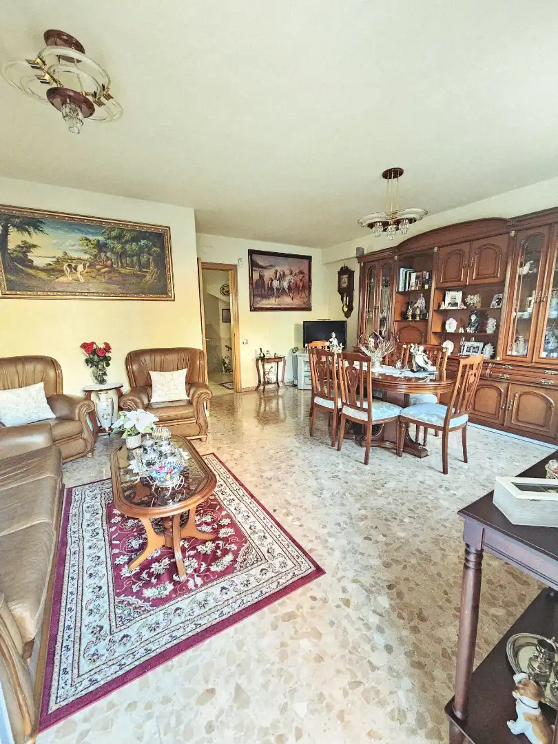 Casa bifamiliare con terrazza in vendita a Singuerlín, imagen 4