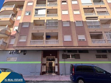 Appartement compact avec piscine à vendre à Centro