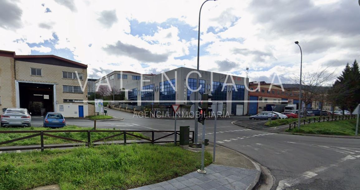 Vista exterior de Nau industrial en venda en Idiazabal