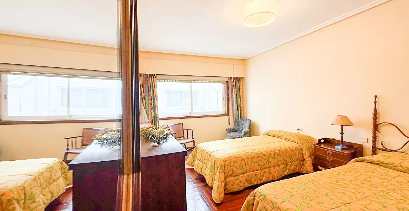 Habitación de Piso en venta en Vigo  con Calefacción, Horno y Lavadora