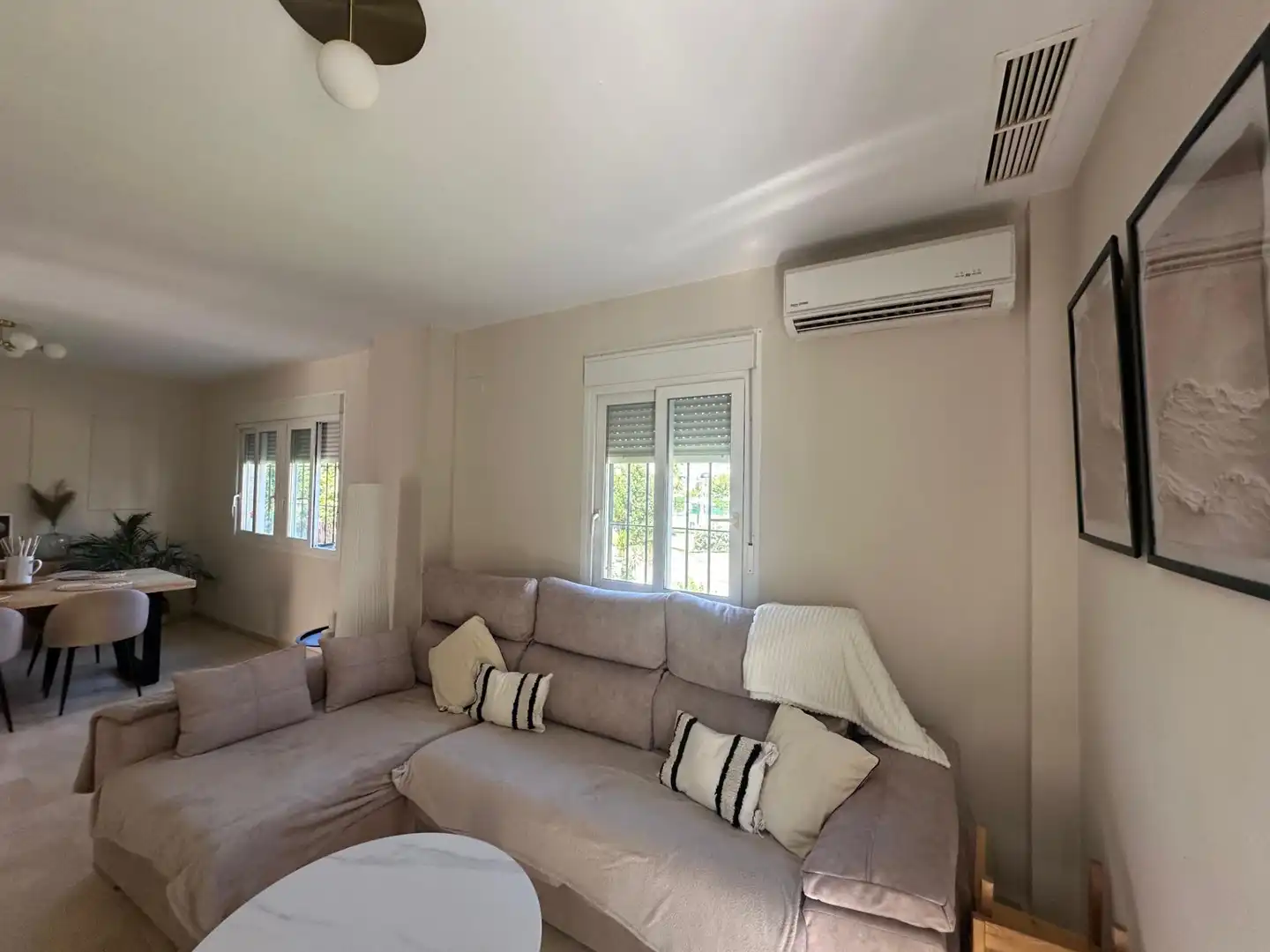 Living room of Detached homes for sale in Jerez de la Frontera  with Balcony and Community pool