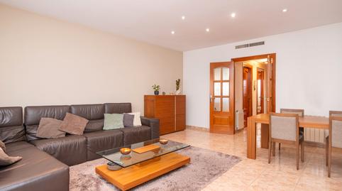 Foto 2 de Casa adosada en venda a Passatge del Riu Tort, Creu Alta, Barcelona