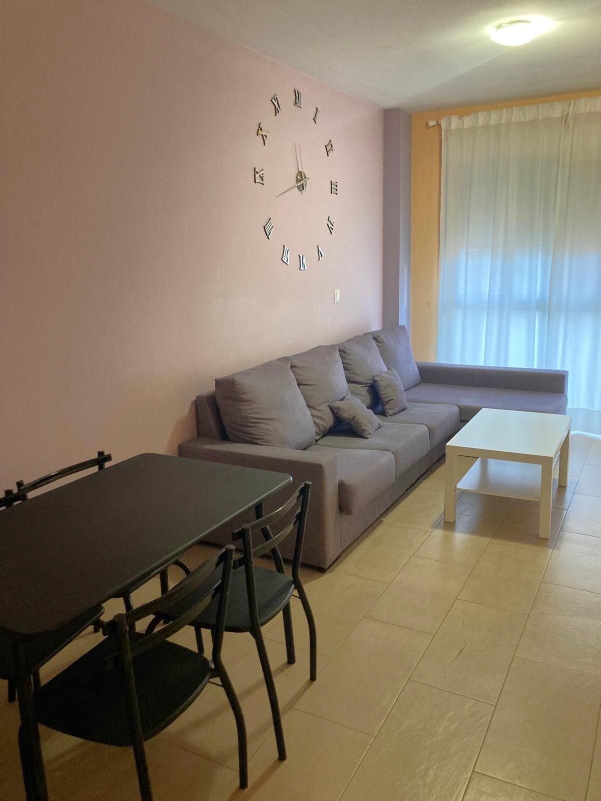 Sala d'estar de Apartament de lloguer en  Murcia Capital amb Aire condicionat i Moblat