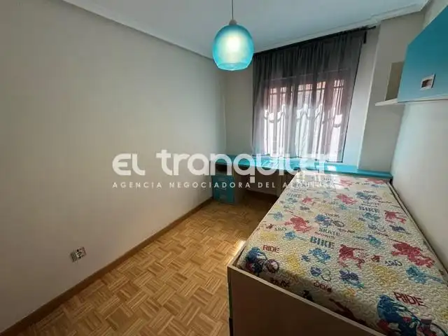 Habitación de Piso de alquiler en Parla con Aire acondicionado, Piscina y Amueblado