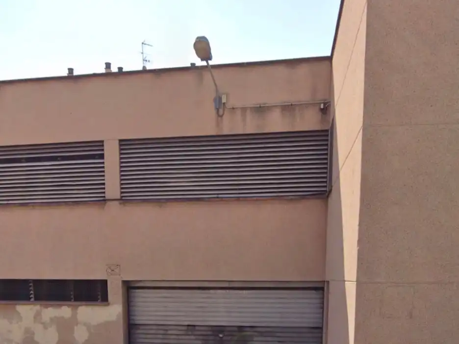 Individual en alquiler en Plaza Bages 15