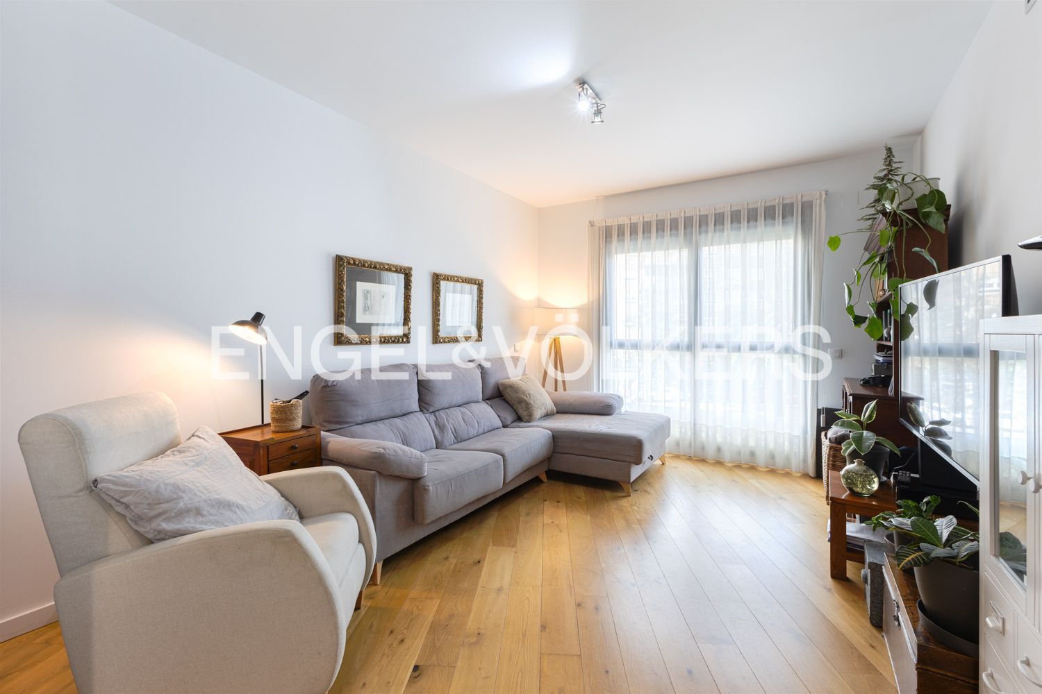 Living room of Apartment for sale in  Valencia Capital  with Air Conditioner, Heating and Parquet flooring