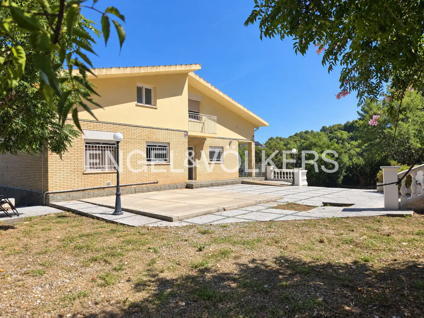 Casa amb terrassa en venda a Corbera de Llobregat, imagen 2
