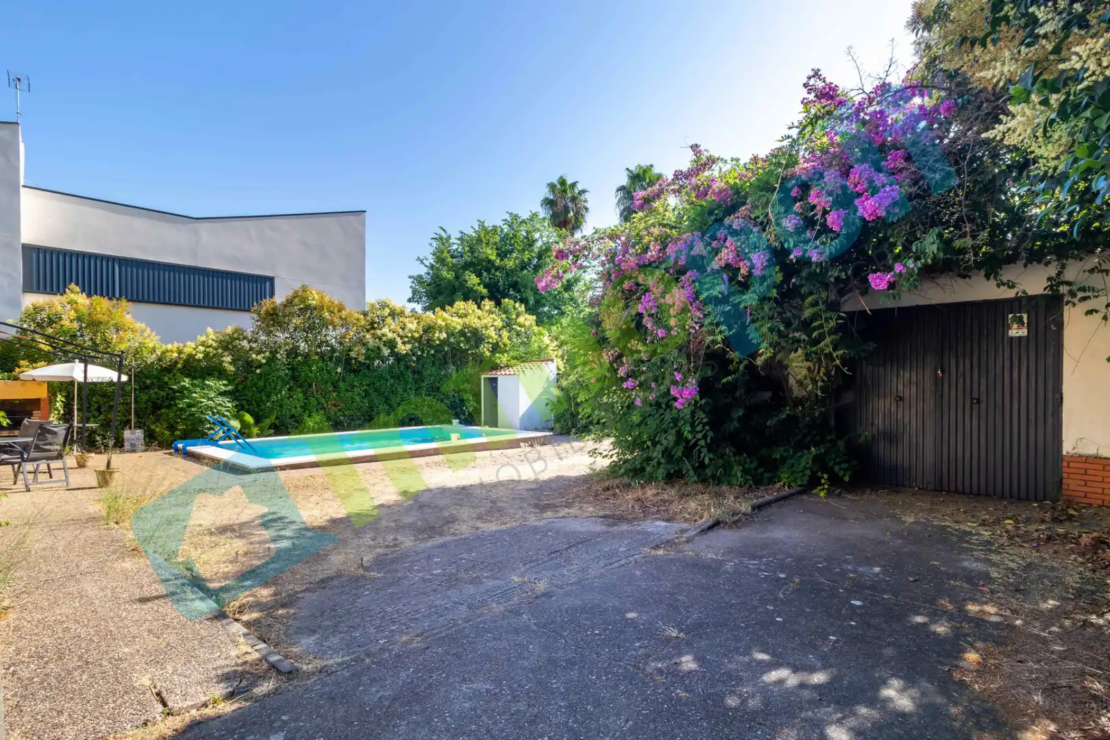 Jardí de Casa o xalet en venda en Badajoz amb Aire condicionat, Jardí privat i Terrassa